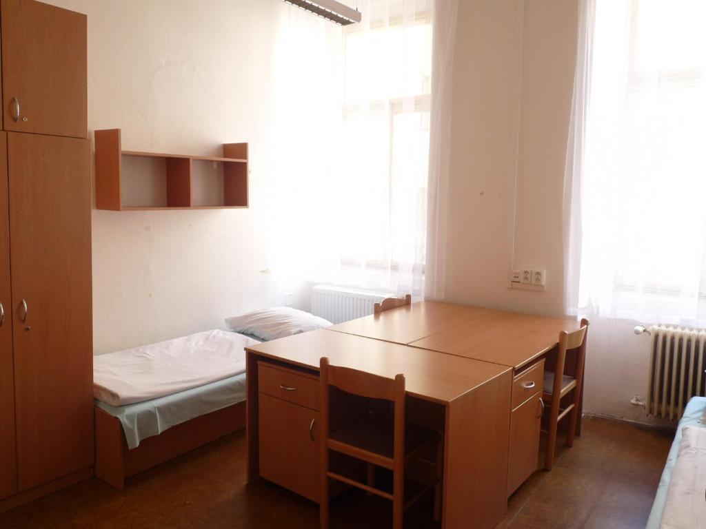 Ats Hostel Jednota Praga Zewnętrze zdjęcie