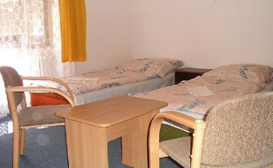 Ats Hostel Jednota Praga Zewnętrze zdjęcie
